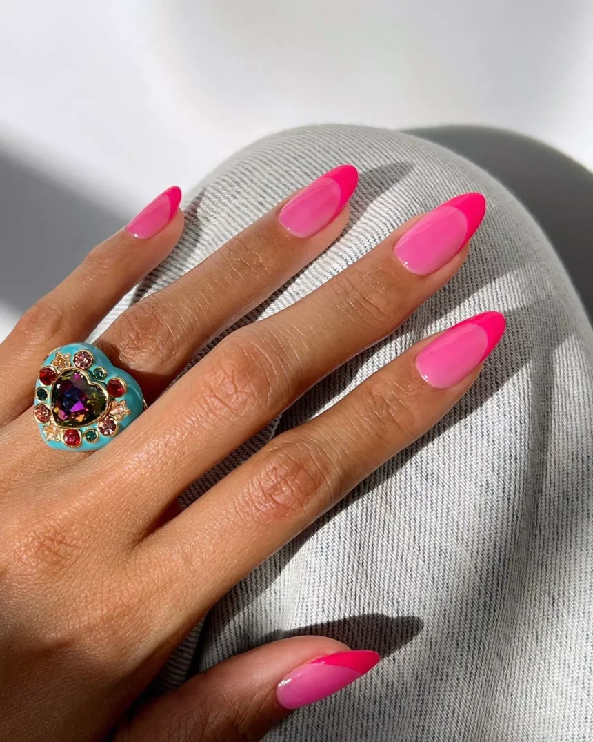 paznokcie w stylu barbie nails barbiecore manicure